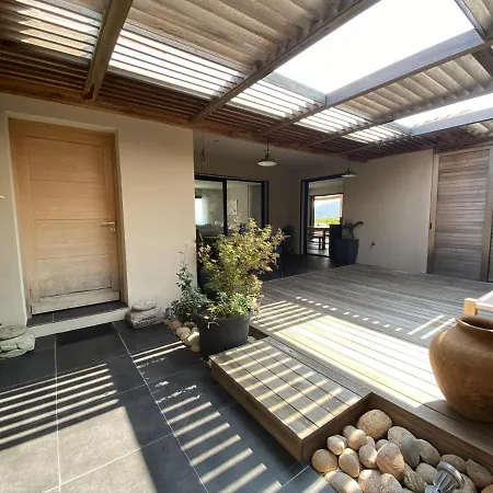 Magnifique Vue Mer Avec Piscine A Debordement Et Pool House Vila