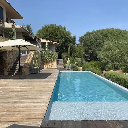 Magnifique Vue Mer Avec Piscine A Debordement Et Pool House Vila *