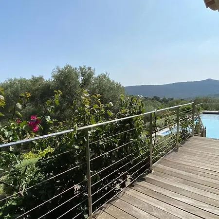 Magnifique Vue Mer Avec Piscine A Debordement Et Pool House Vila *