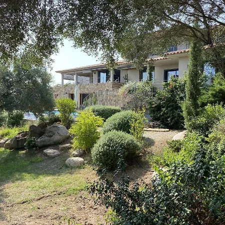 Magnifique Vue Mer Avec Piscine A Debordement Et Pool House Vila *